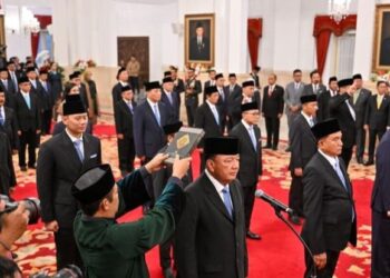 Kepemimpinan Dalam Kompleksitas Perubahan Sosial