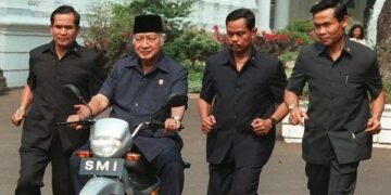 Orde Baru, Otoritarianisme Dan Pembelahan Sosial